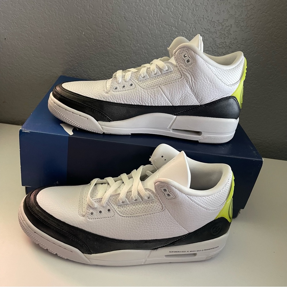 Nike Air Jordan 3 Retro SE x Fragment Design - DA3595-100 - Size 11